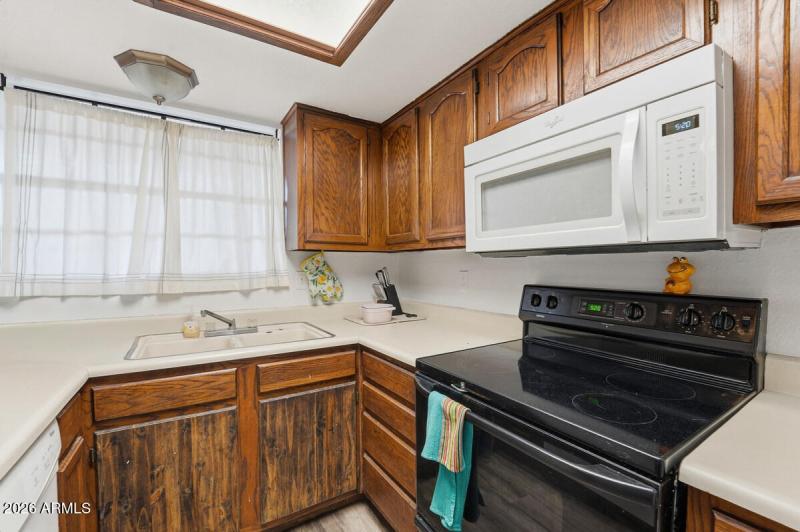 6610 W Kingston Ln-13