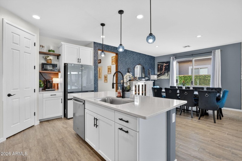 14-web-or-mls-17W Blue sky Dr