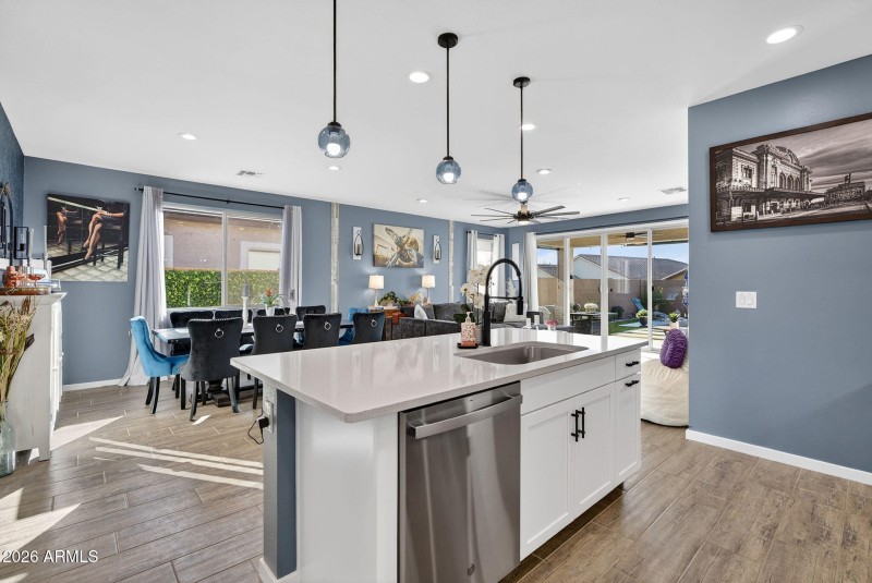 15-web-or-mls-19W Blue sky Dr