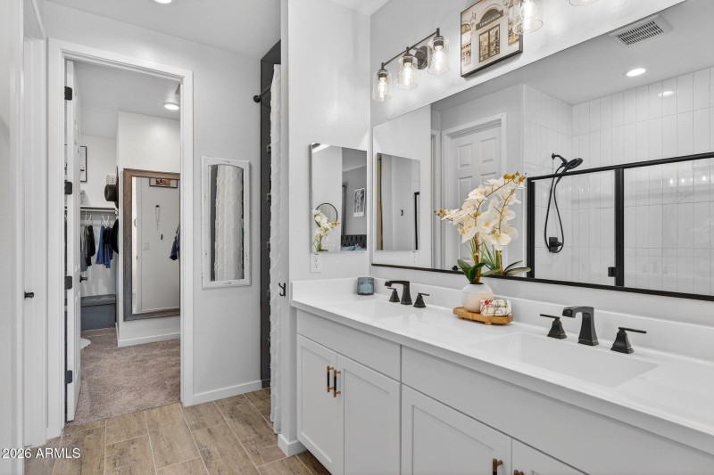 24-web-or-mls-30W Blue sky Dr