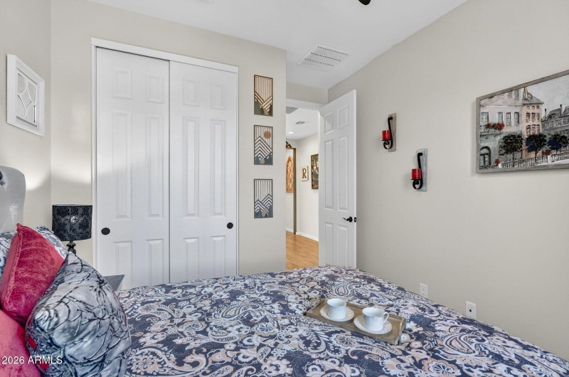 30-web-or-mls-05W Blue sky Dr