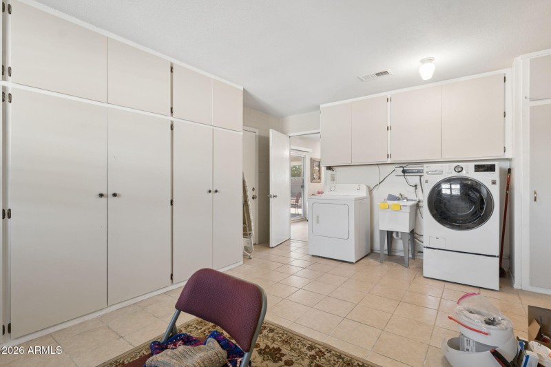 29-web-or-mls-10520-w-white-mountain-rd