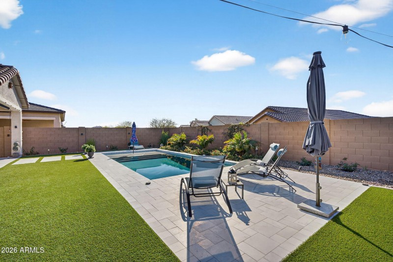 37-web-or-mls-35W Blue sky Dr