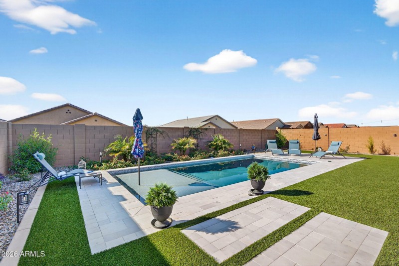 38-web-or-mls-36W Blue sky Dr