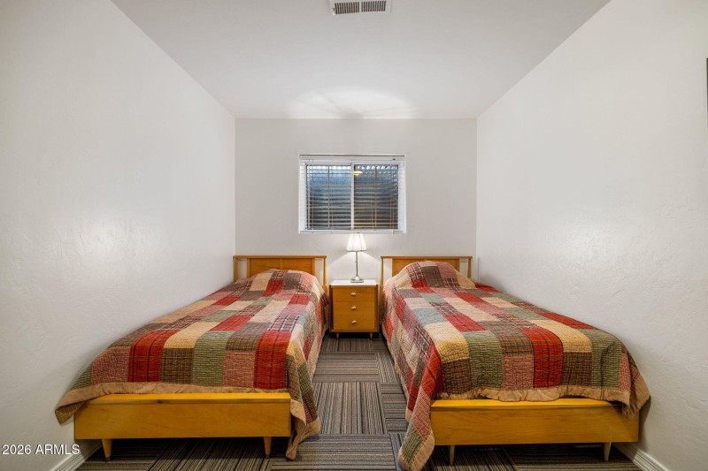 2236CrossCountryRd-HeberOvergaard-AZ-28