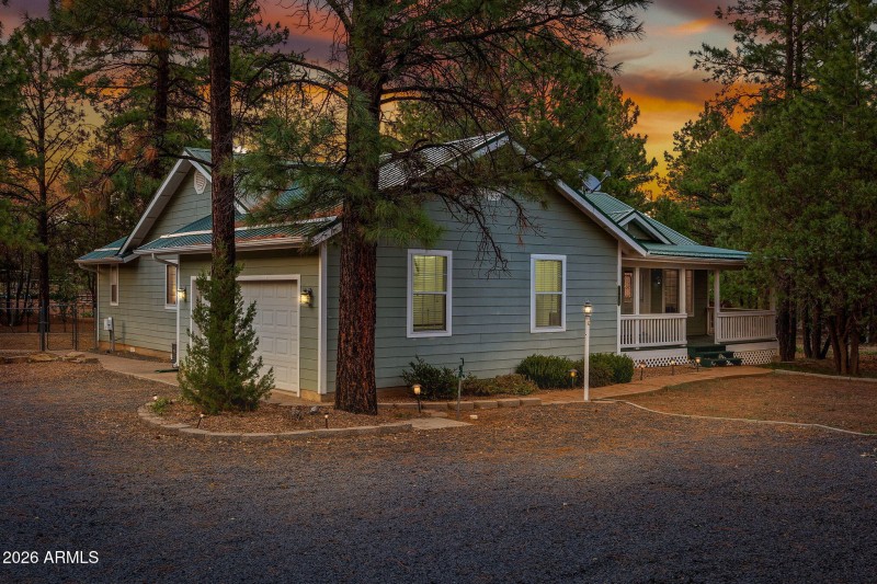 2236CrossCountryRd-HeberOvergaard-AZ-Twi