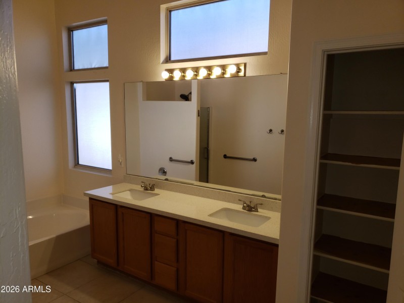 Dual Sinks & Linen Closet