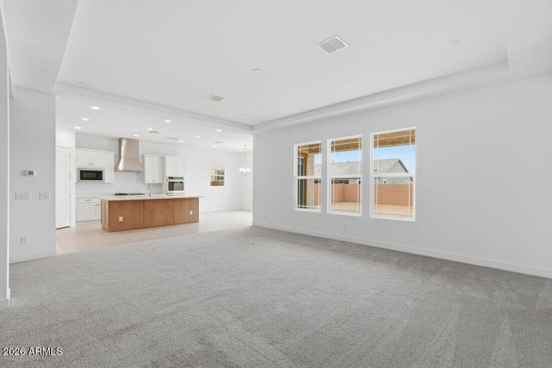 hj-az-phoenix-aloravita-south-summit-cat