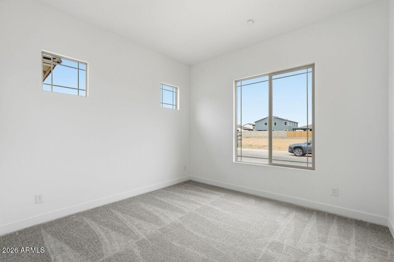 hj-az-phoenix-aloravita-south-summit-cat