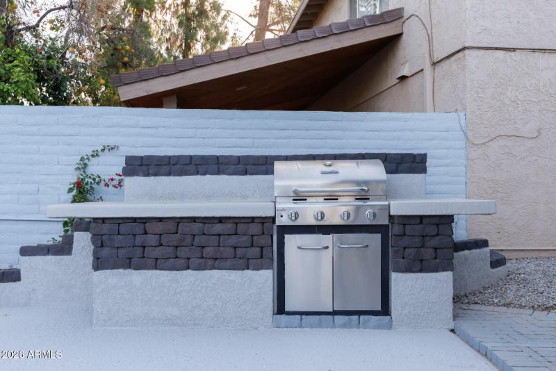 E Northshore Dr (1506)-15