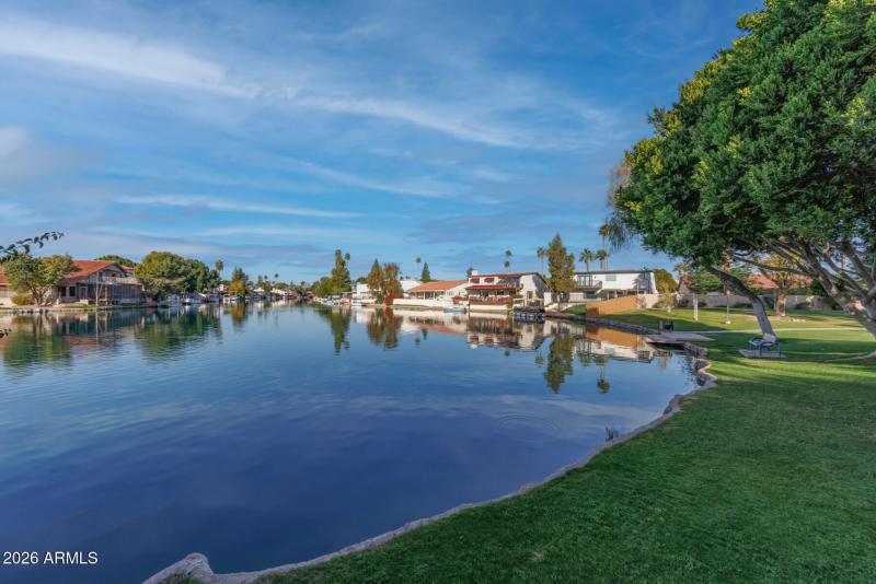 E Northshore Dr (1506)-5