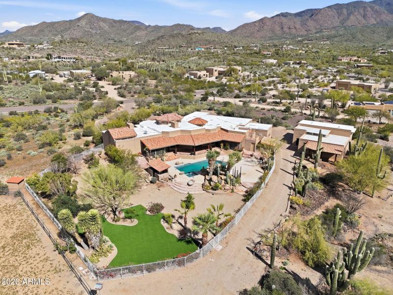 6601 E Willow Springs Ln N