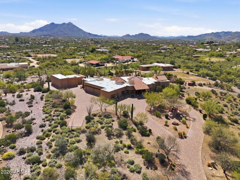 6601 E Willow Springs Ln N