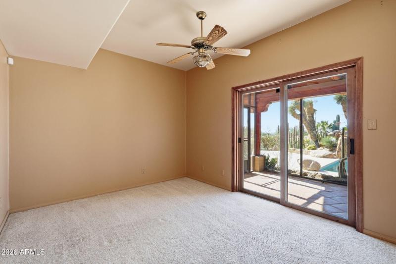 6601 E Willow Springs Ln N