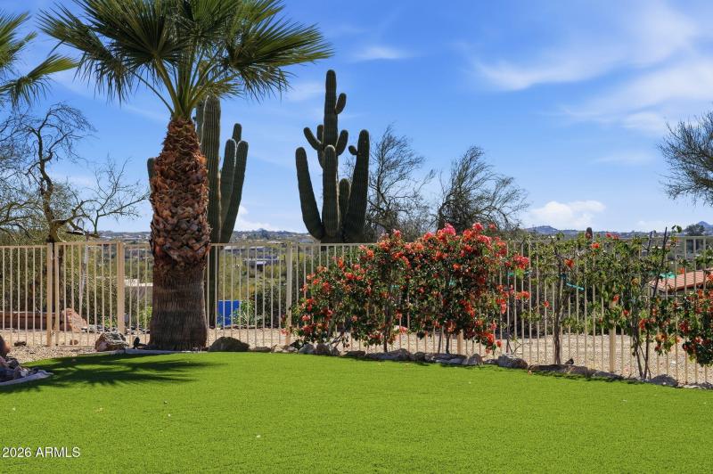 6601 E Willow Springs Ln N