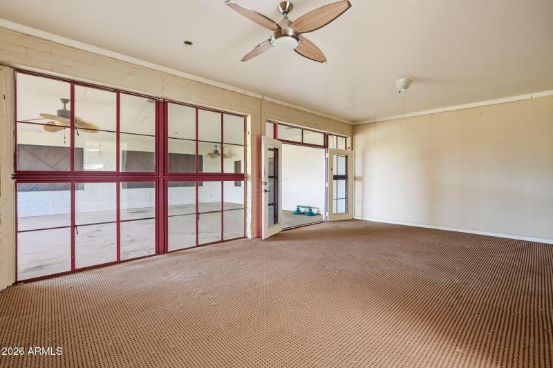 6601 E Willow Springs Ln N