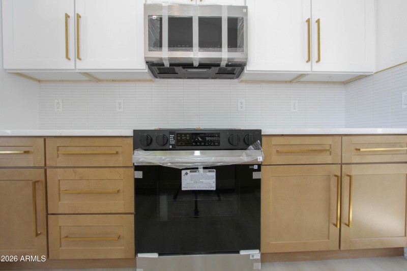 2022 E Villa Maria Dr-14