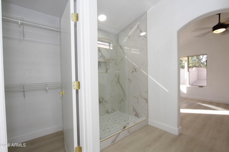 2022 E Villa Maria Dr-22