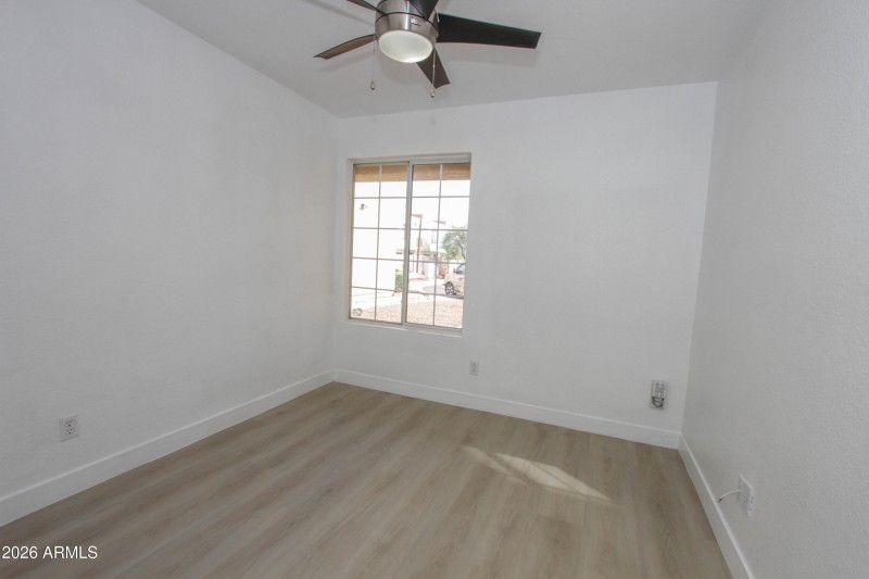 2022 E Villa Maria Dr-27