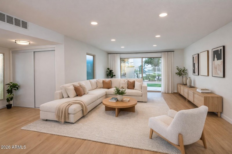 AA5613F6-70EB-4A82-813D-E5F9DF07B3AC