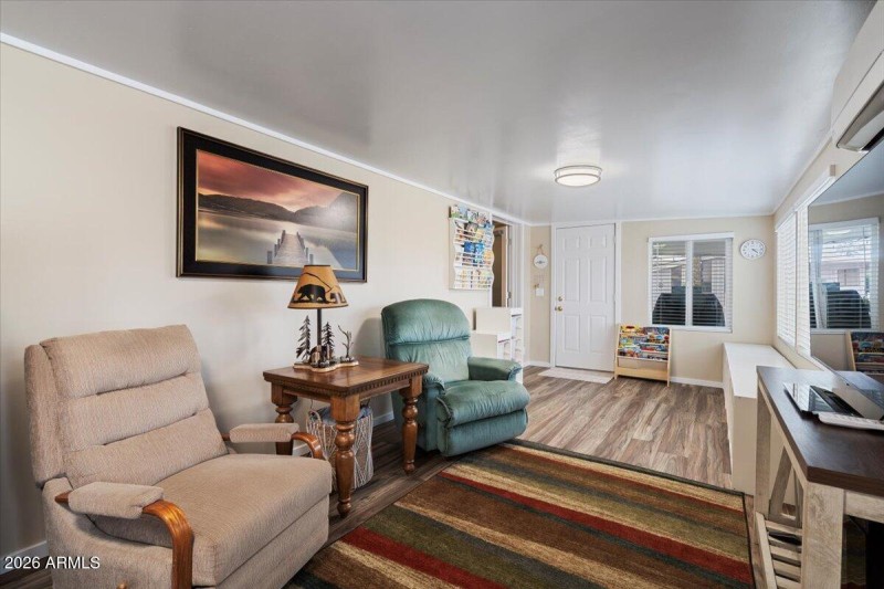 Bonus Living Room / Mother in law Suite