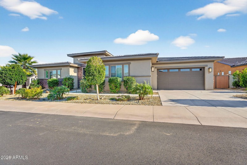 7-web-or-mls-20N 181st Dr