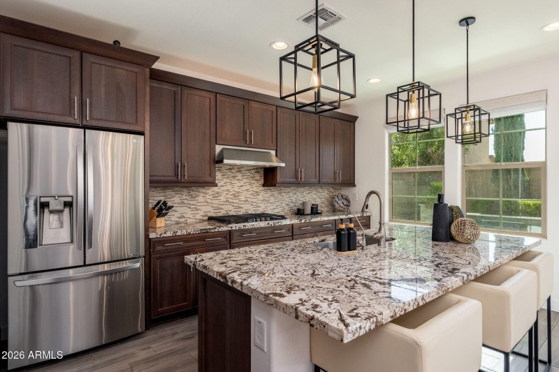 4441 S Gardenia Dr - 11