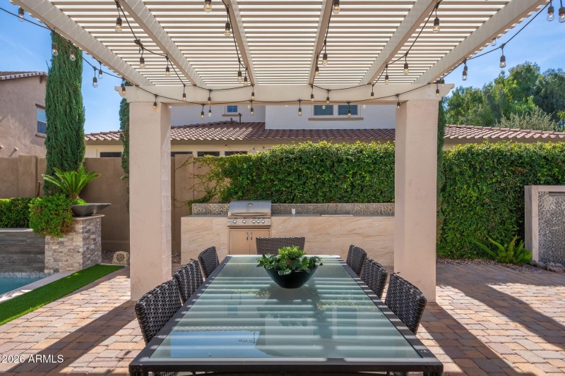 4441 S Gardenia Dr - 37