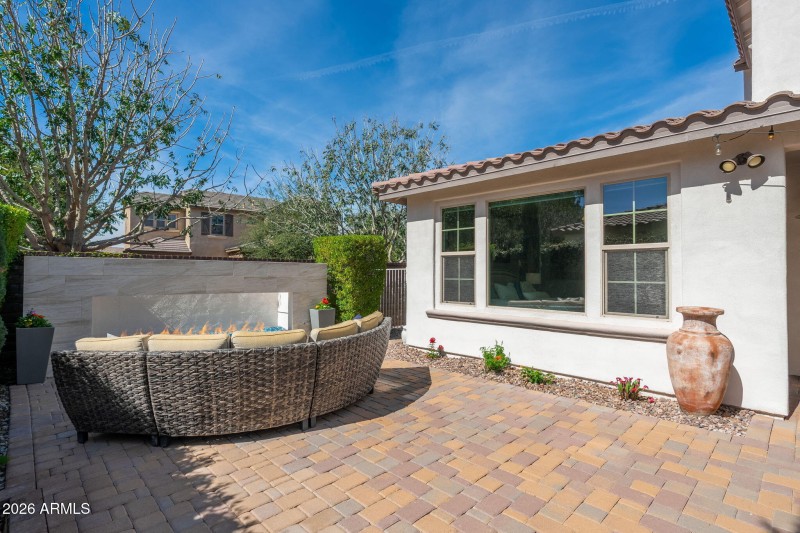 4441 S Gardenia Dr - 40