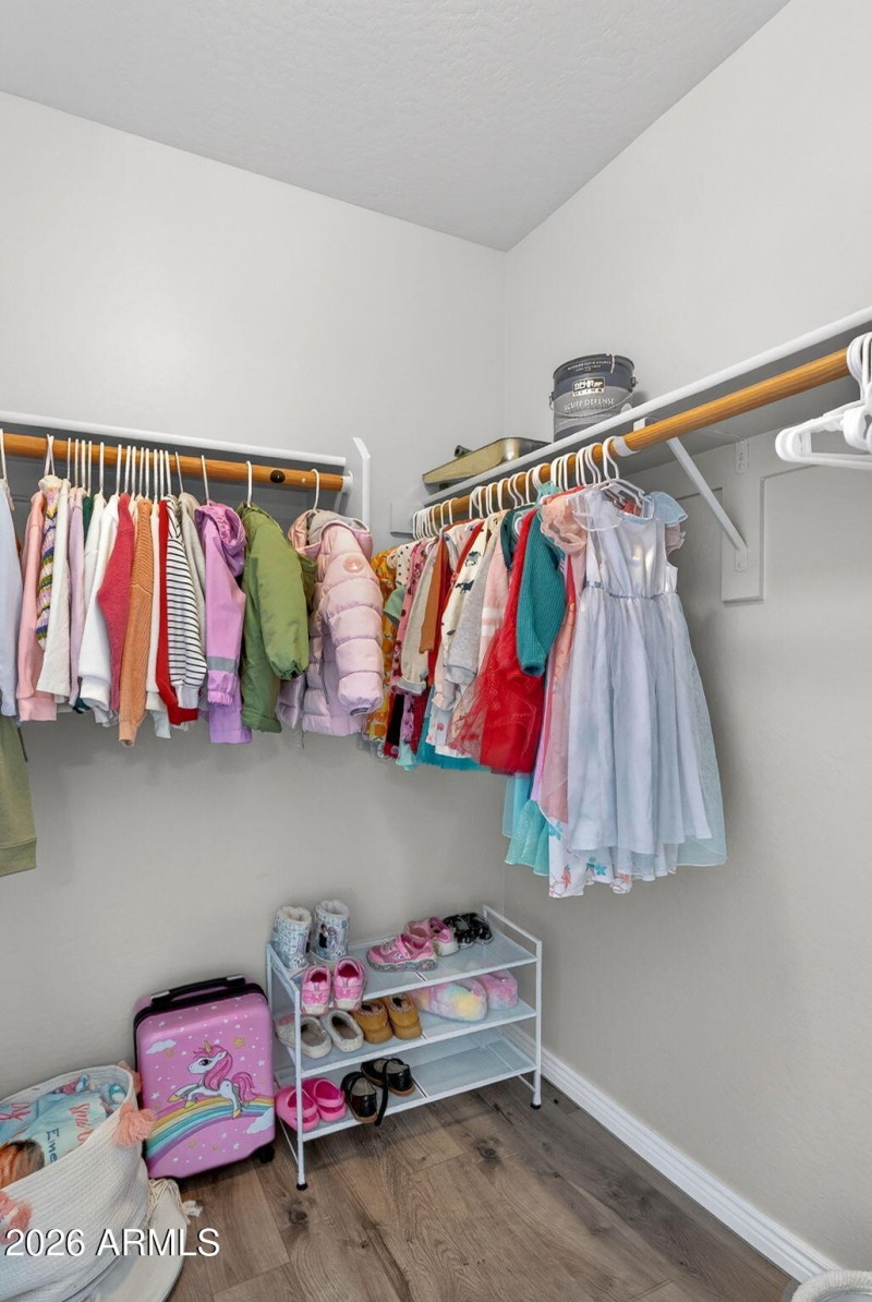 34-web-or-mls-40W Dragon Tree Ave