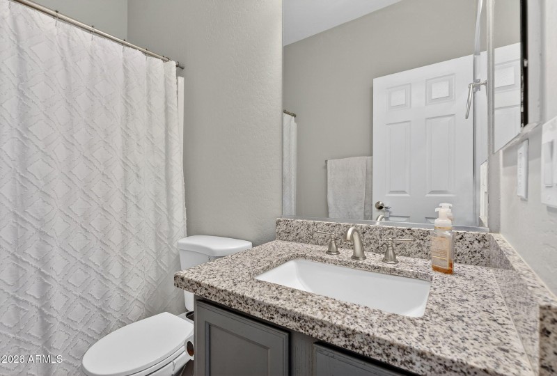 43-web-or-mls-10W Dragon Tree Ave