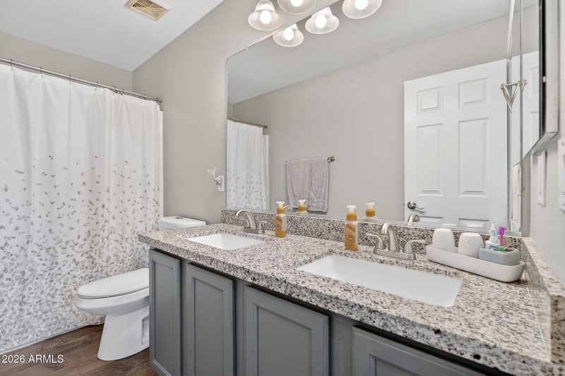 44-web-or-mls-42W Dragon Tree Ave