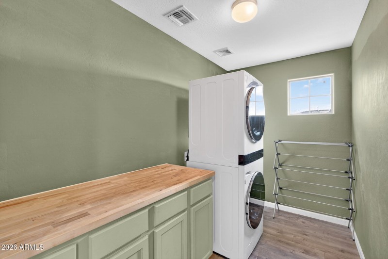 45-web-or-mls-41W Dragon Tree Ave