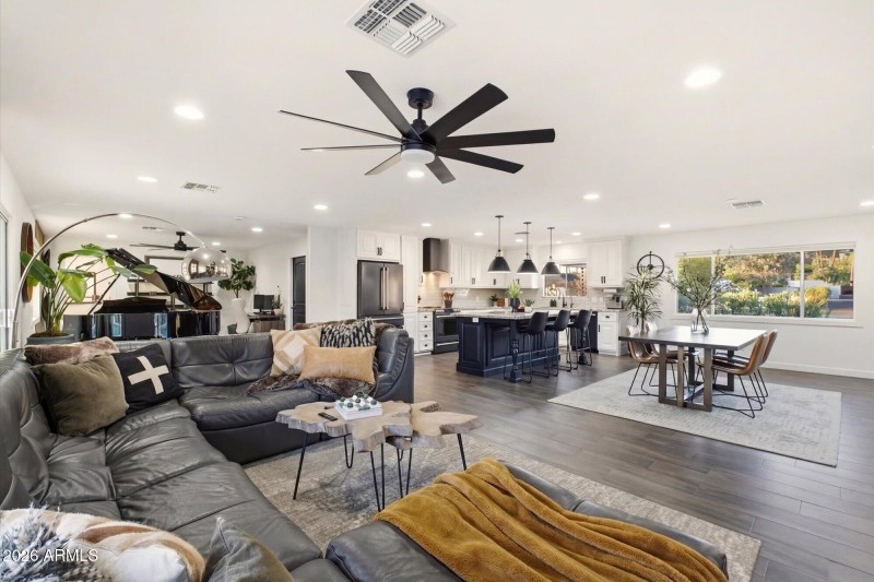 Great room into kitchen:dining