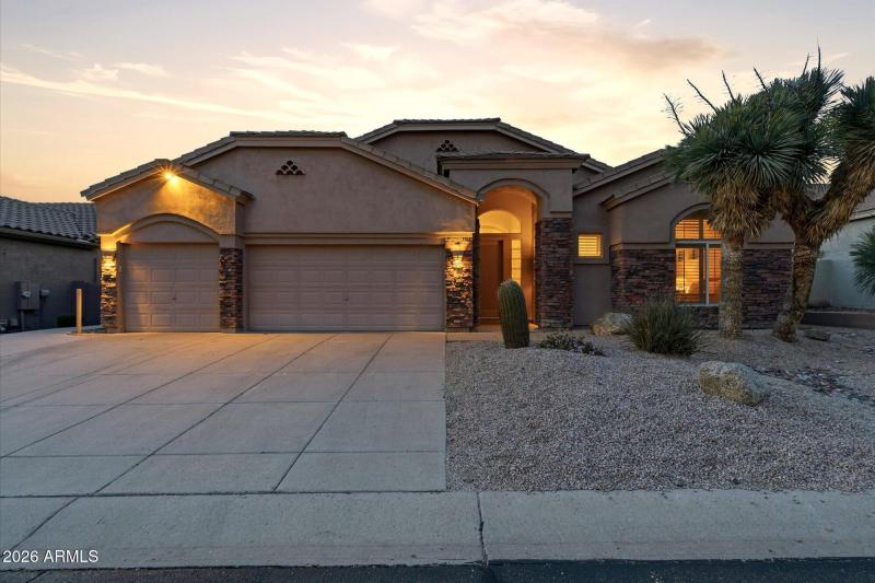 Front Elevation w 3-Car Garage