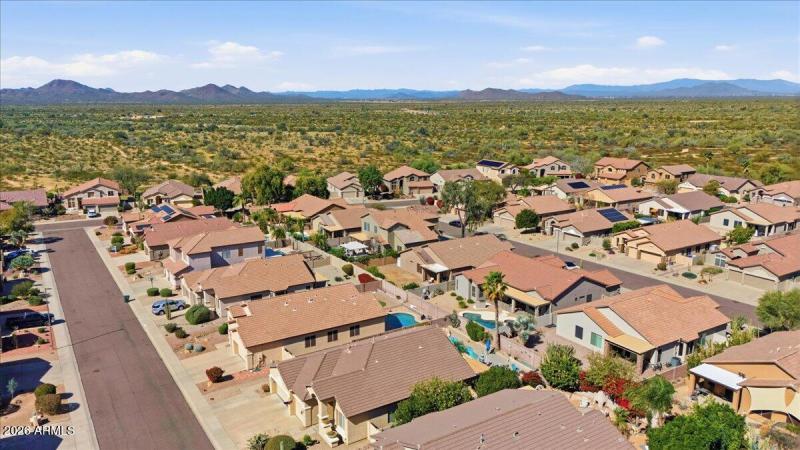 68-4111_E_Molly_Ln_Drone_14