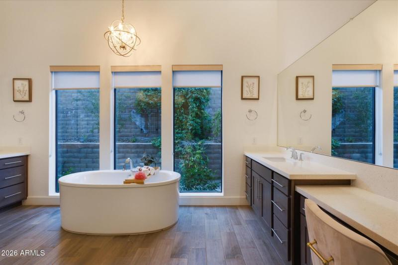 Dual Vanities & Expansive Windows