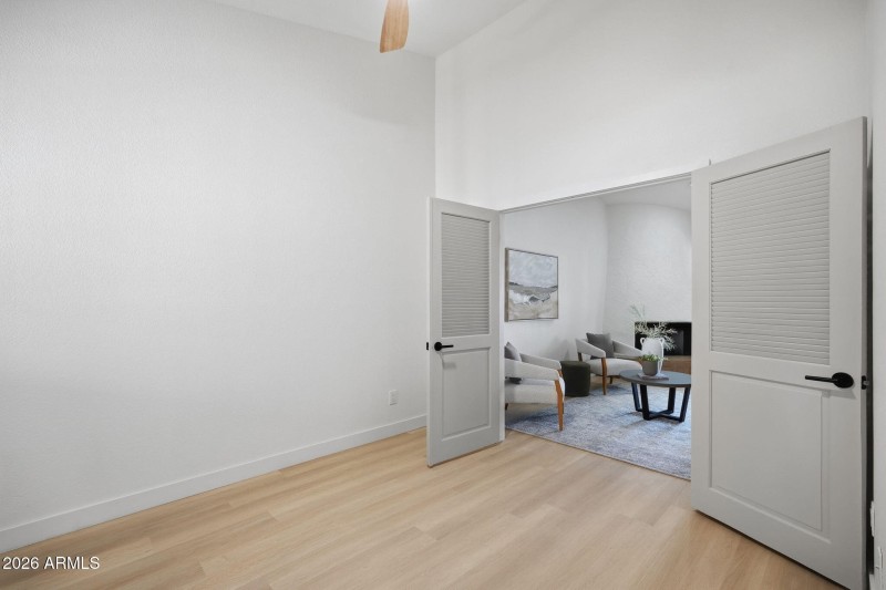 Guest bedroom / office