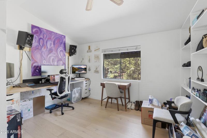 Guest Bedroom 2 - Office - Studio