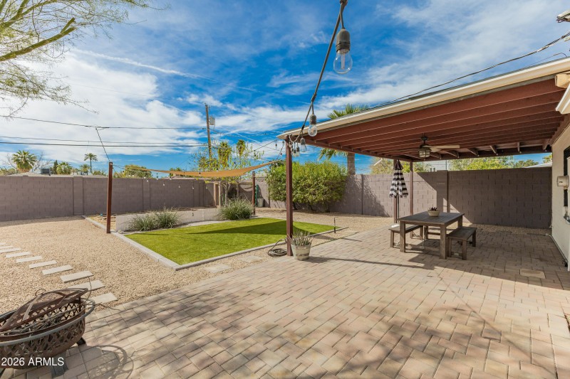 699f1d_24 - Indianola