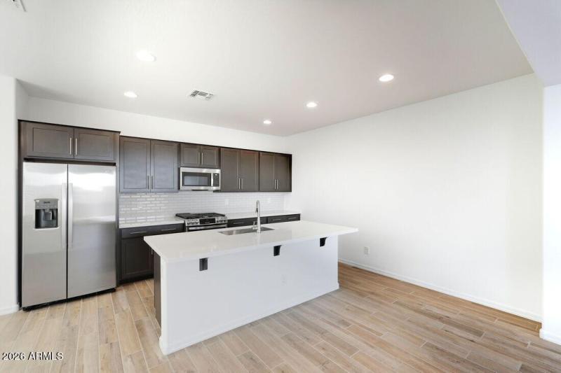 hj-az-phoenix-parkside-villas-cc-em3-lot