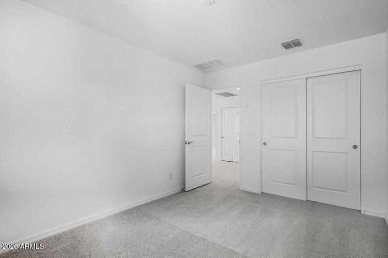 hj-az-phoenix-parkside-villas-cc-em3-lot