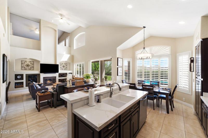 005___615 W Mountain Vista Dr