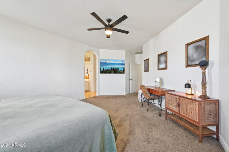 21-web-or-mls-N Vine Ave-S2102-021