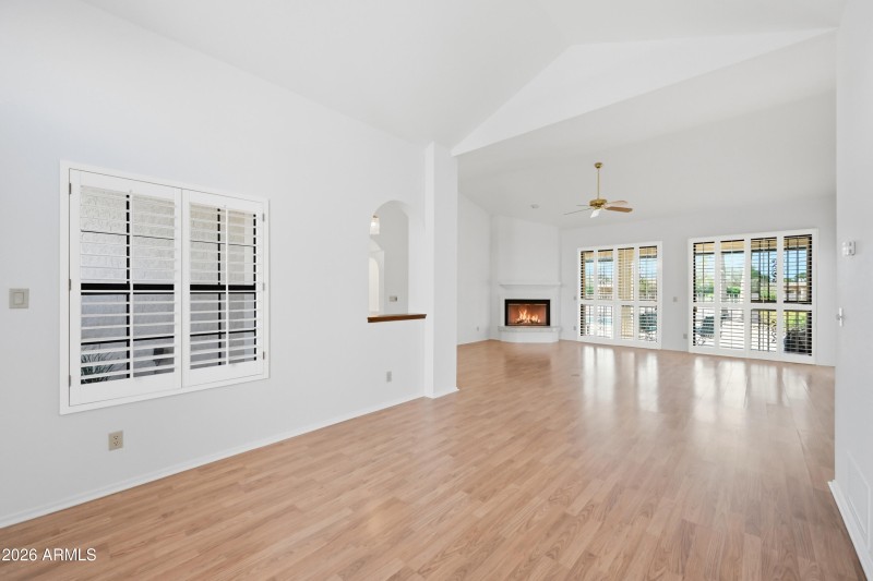 11_006_dsc_0075_with_fire