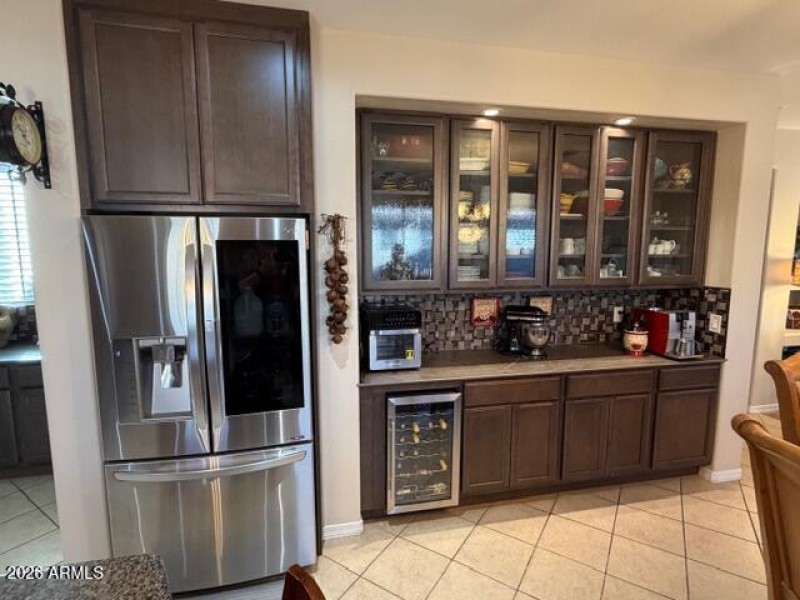 Coffee_Wine Bar in Breakfast Area