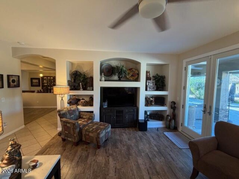 Family Room Built Ins