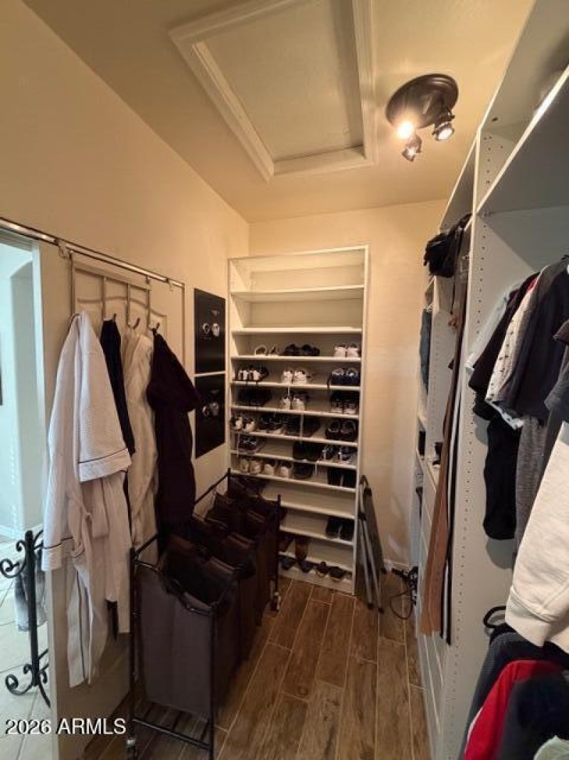 Primary Walk In Customized Closet_Wall S