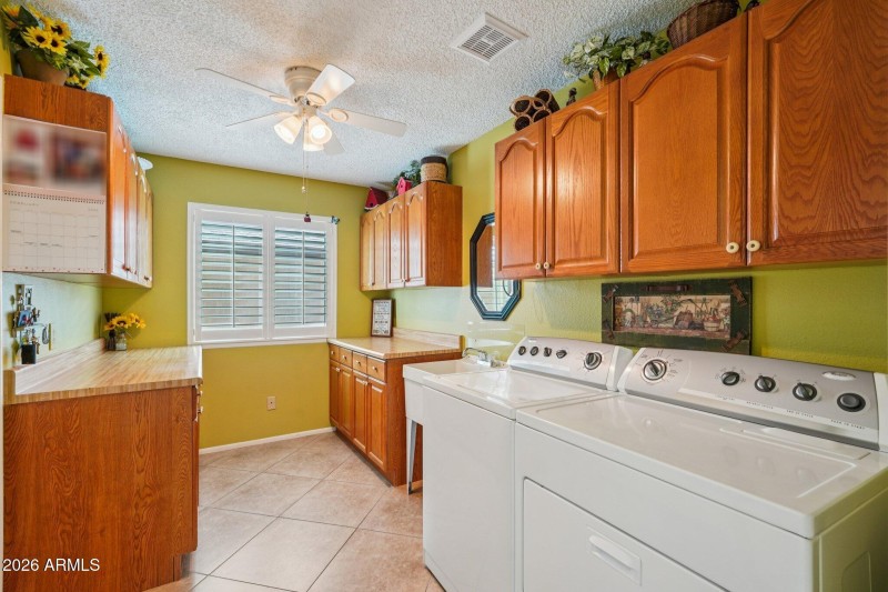 34-web-or-mls-W Franciscan Dr-S2502-035