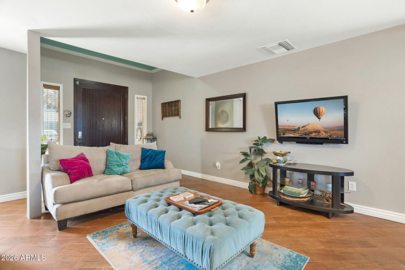 2220 E Blanche Dr Phoenix - 210